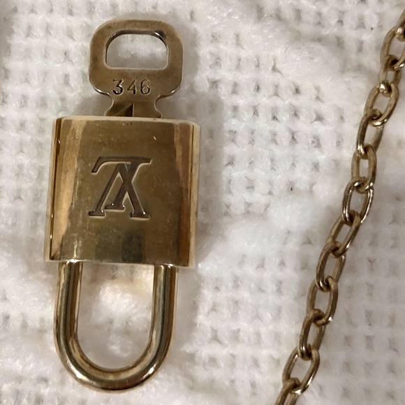 Louis Vuitton #300 Series Lock & Key Sets Vintage EUC Necklaces Brass Gold - Picture 14 of 16